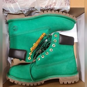 *SOLD* Mens Winter Green Timberland Boots Size 9.5